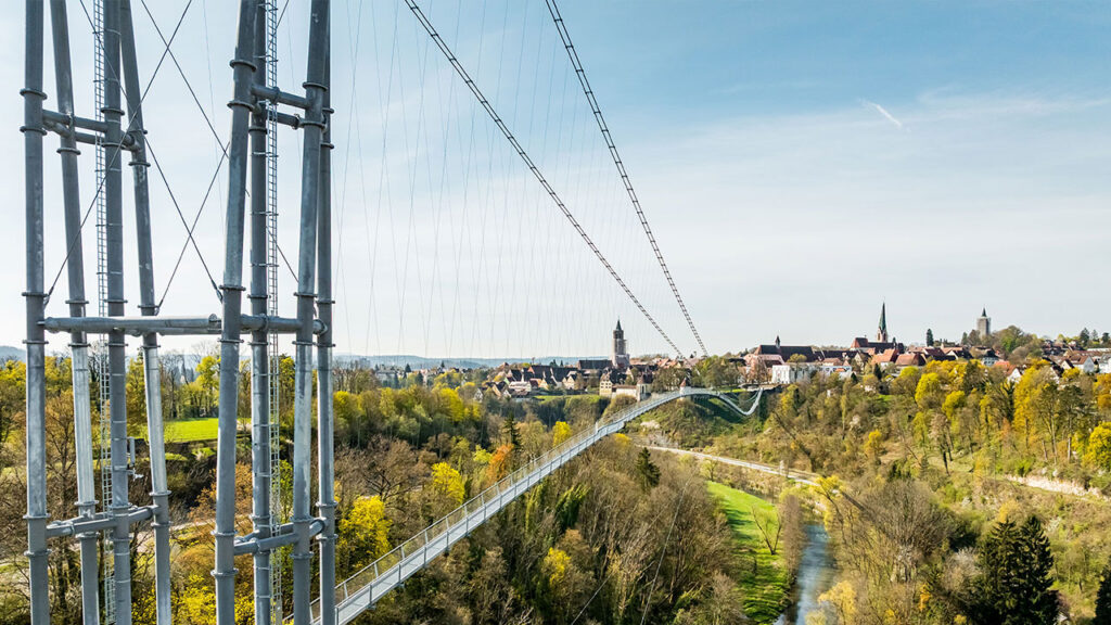 Hochleistungsseile von Fatzer aus Romanshorn für die Hängebrücke in Rottweil